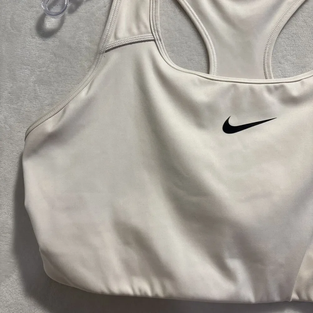 Nike Women's Swoosh Medium Support Racerback Sports Bra Plus Size 1X Ivory Cream
